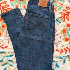 Women’s Levi’s 721 High Rise Skinny Dark Blue Denim Pants